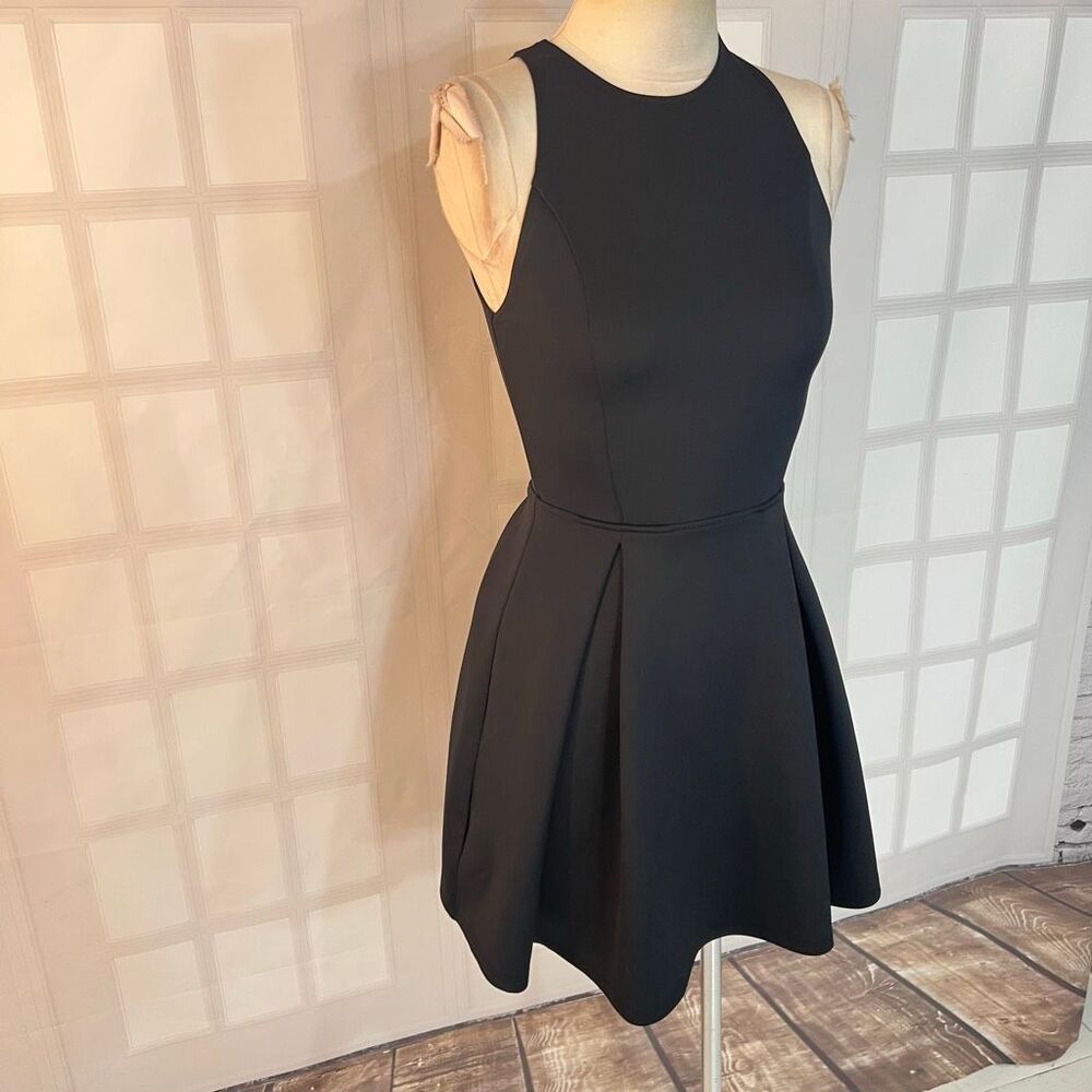 Abercrombie & Fitch Black Neoprene Cut Out Sleeveless Skater Mini Dress Size Med - Picture 2 of 9